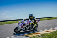 anglesey-no-limits-trackday;anglesey-photographs;anglesey-trackday-photographs;enduro-digital-images;event-digital-images;eventdigitalimages;no-limits-trackdays;peter-wileman-photography;racing-digital-images;trac-mon;trackday-digital-images;trackday-photos;ty-croes